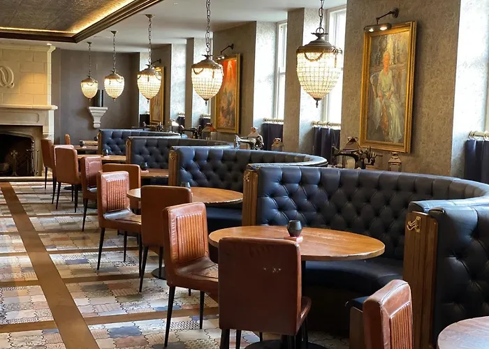 The Queens Head, Parkside Apartment 2