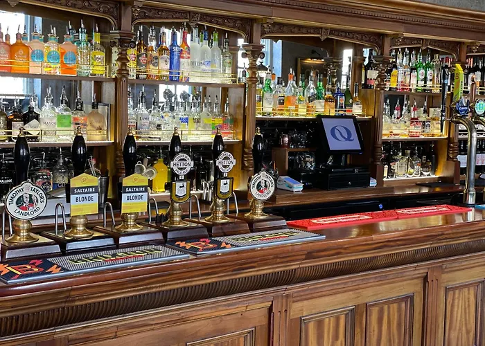 The Queens Head, Parkside Apartment 2