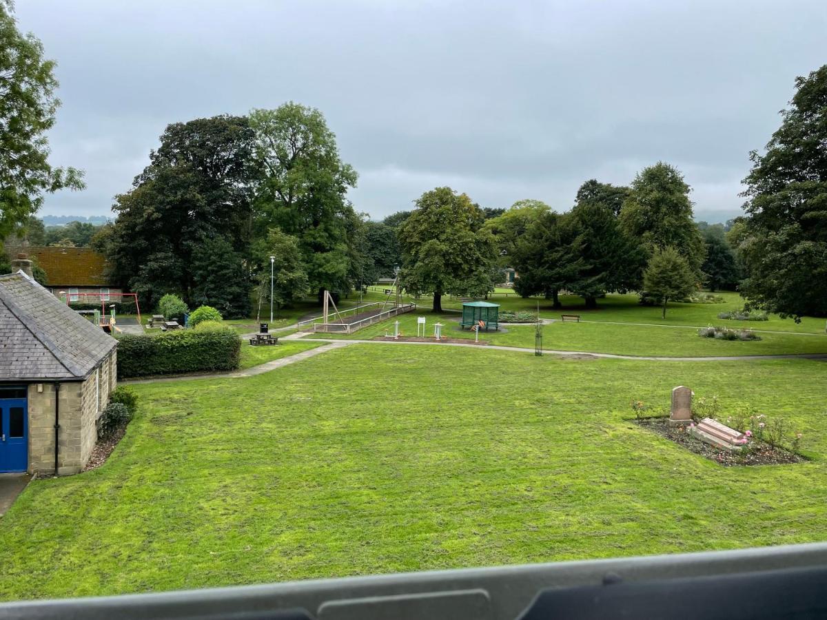 The Queens Head, Parkside 2 Burley in Wharfedale